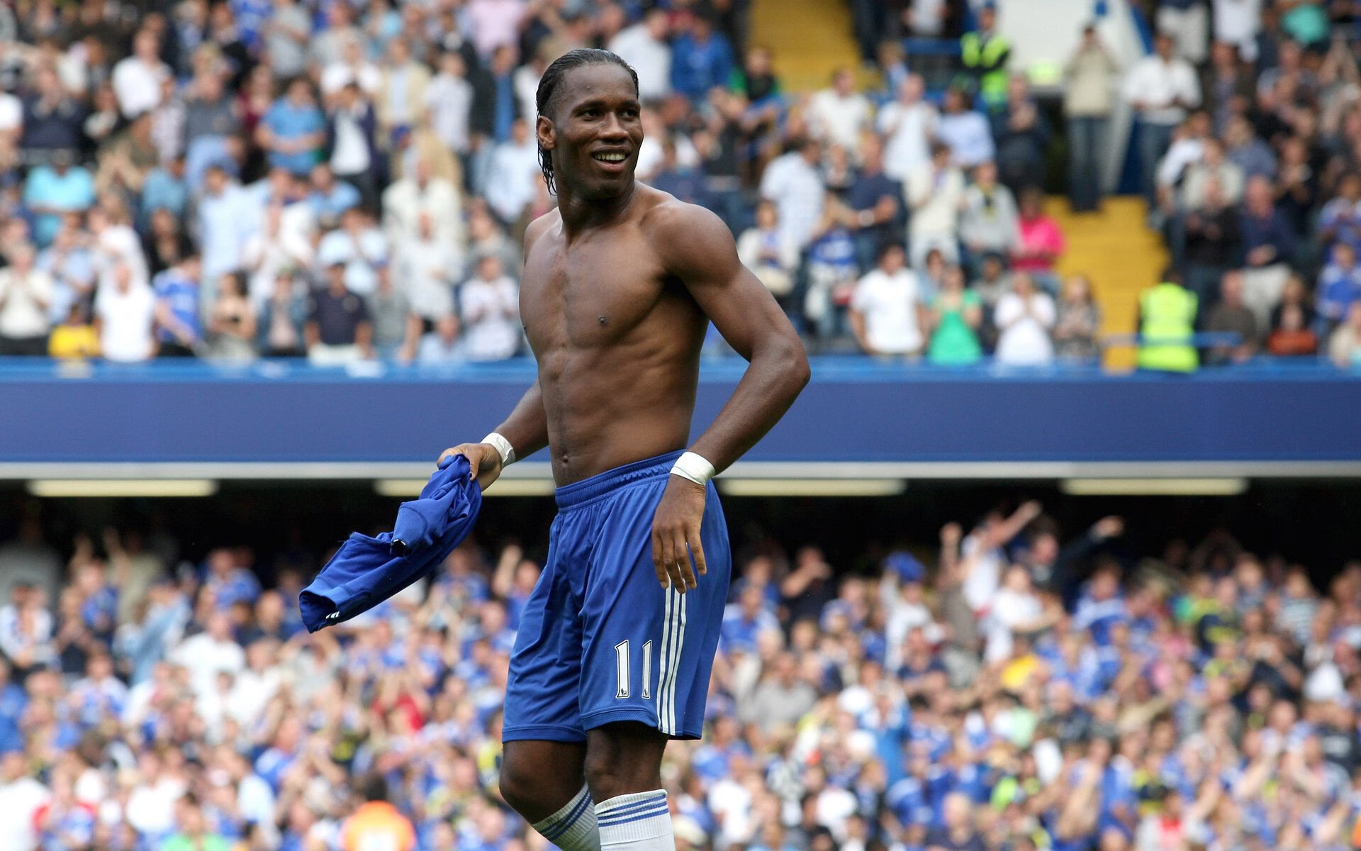 后场突袭：精彩快攻引爆全场，后场百科