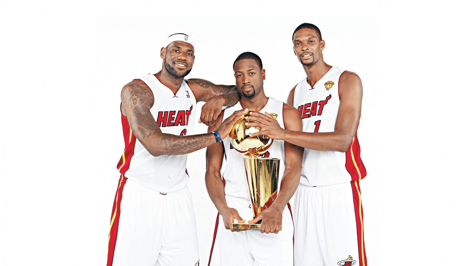 开云体育全站-季后赛前瞻：一场场激烈角逐期待不断升温，季后赛分析